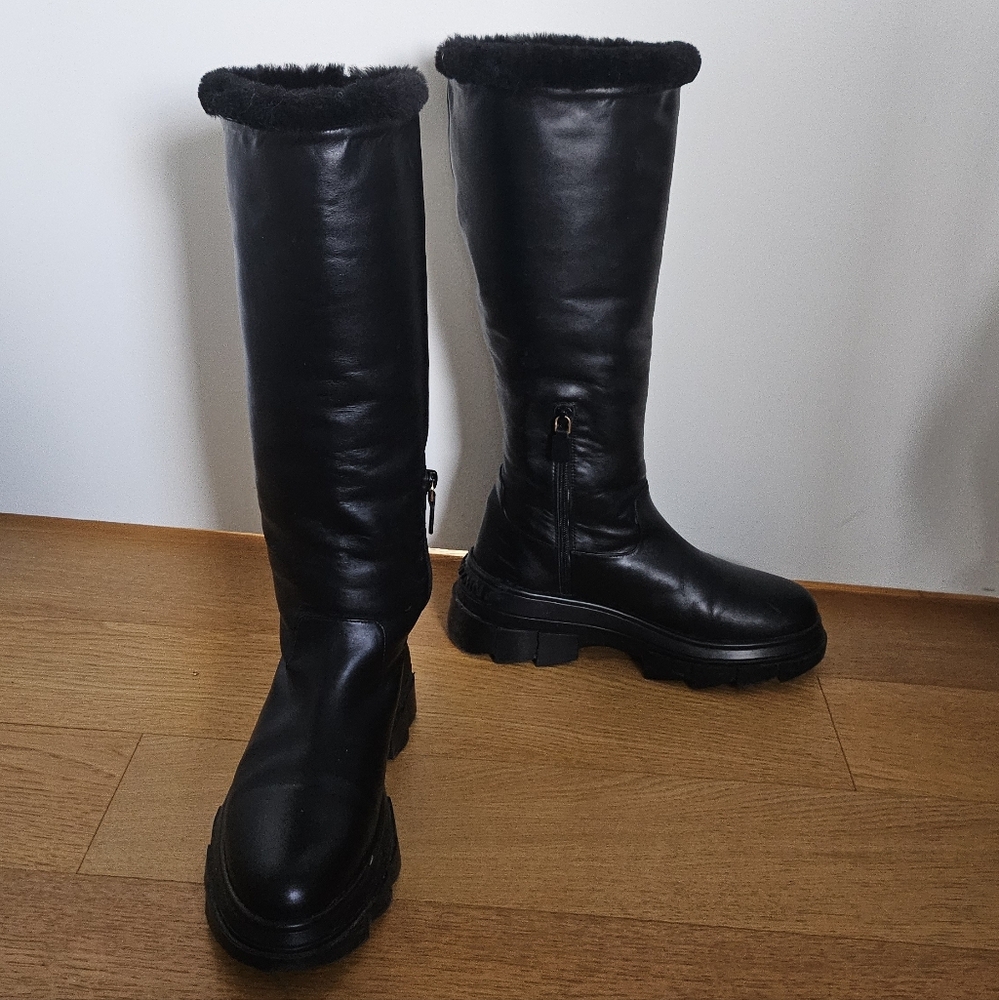 Stuart Weitzman Black Winter Boots